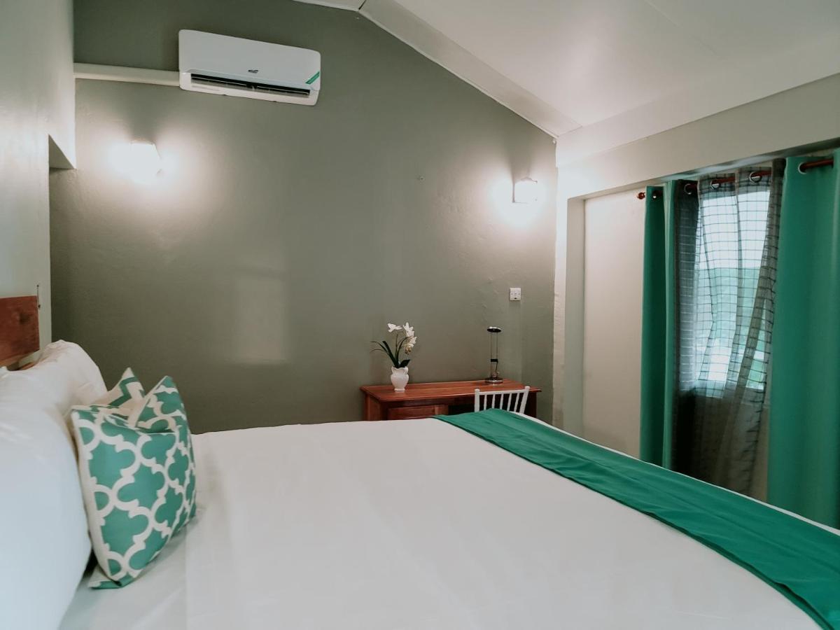 Airport Beach Hotel Montego Bay Zewnętrze zdjęcie