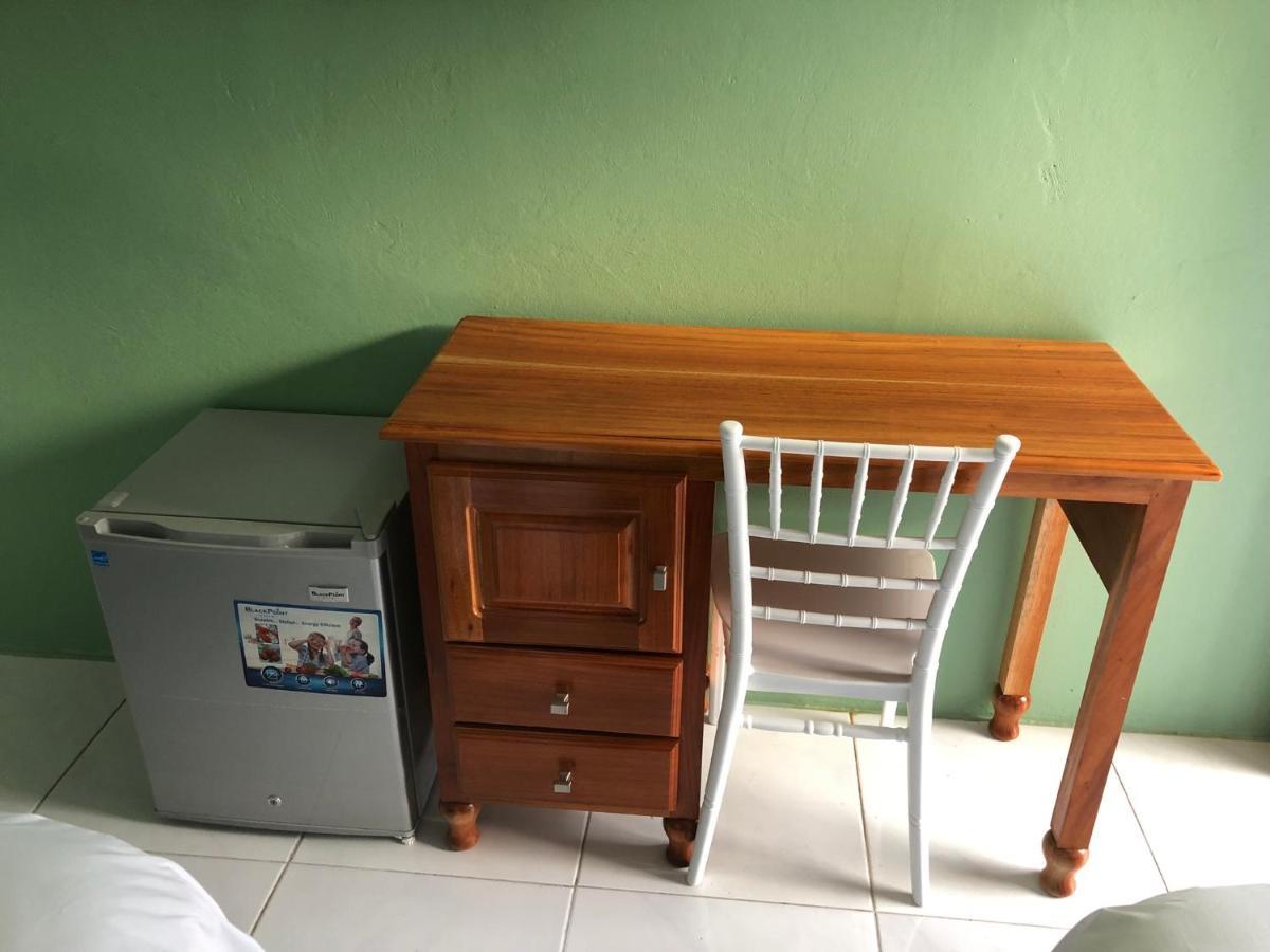 Airport Beach Hotel Montego Bay Zewnętrze zdjęcie