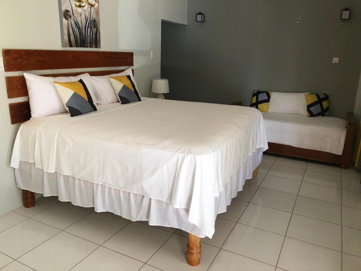 Airport Beach Hotel Montego Bay Zewnętrze zdjęcie